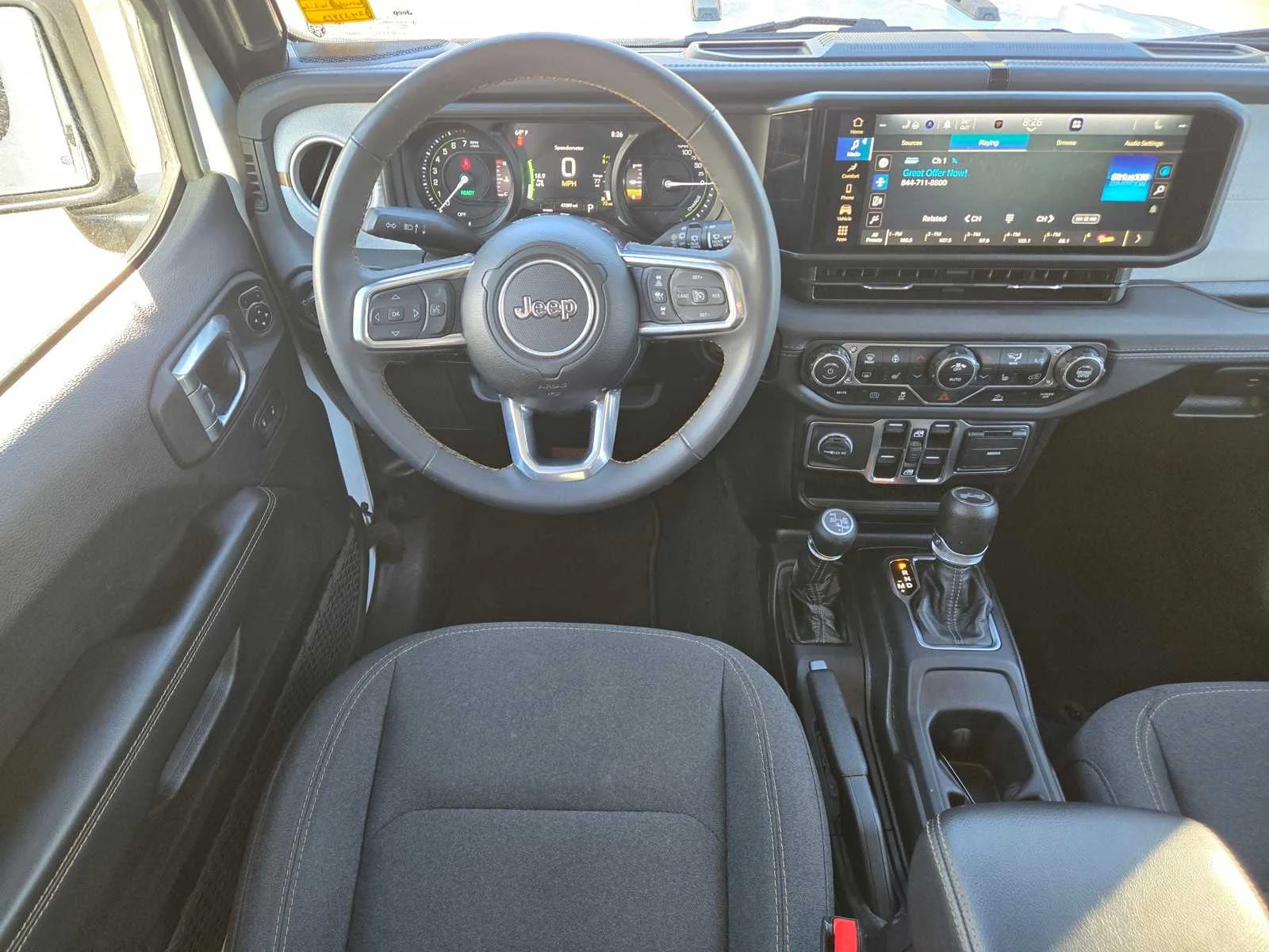 Used 2024  Jeep Sahara image 10