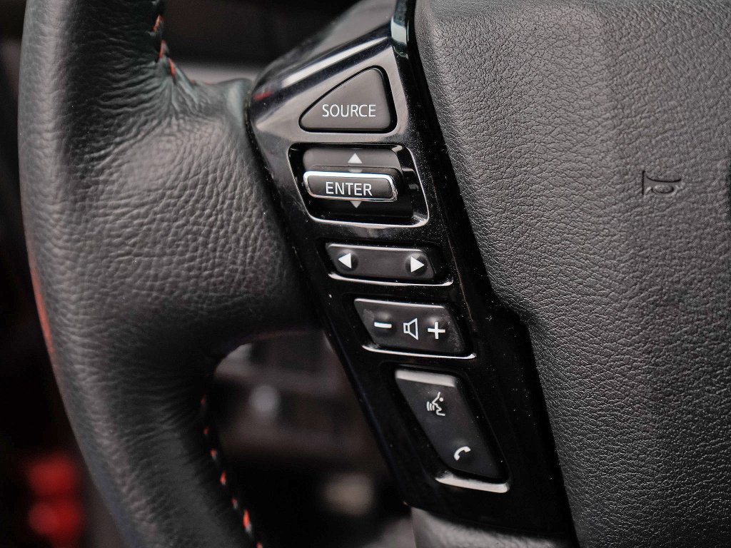 Used 2022 Red Alert Nissan PRO-X image 16
