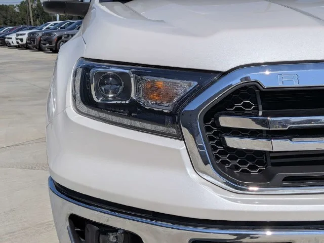 Used 2019 White Ford Lariat image 9