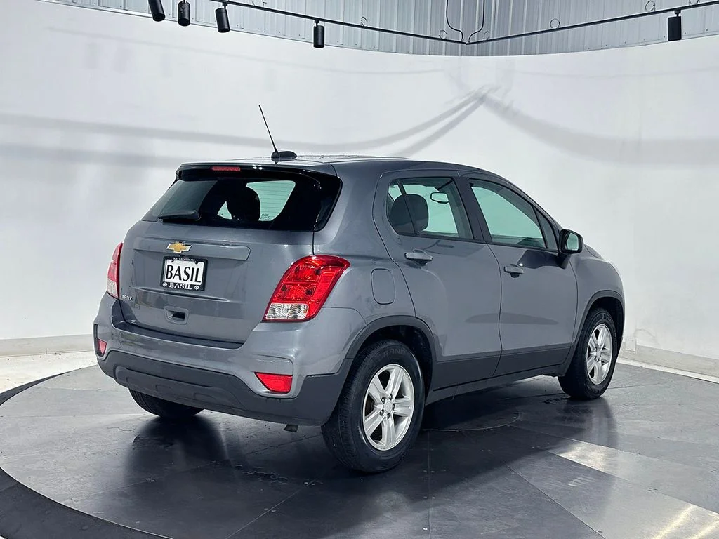 Used 2020 Gray Chevrolet LS image 11
