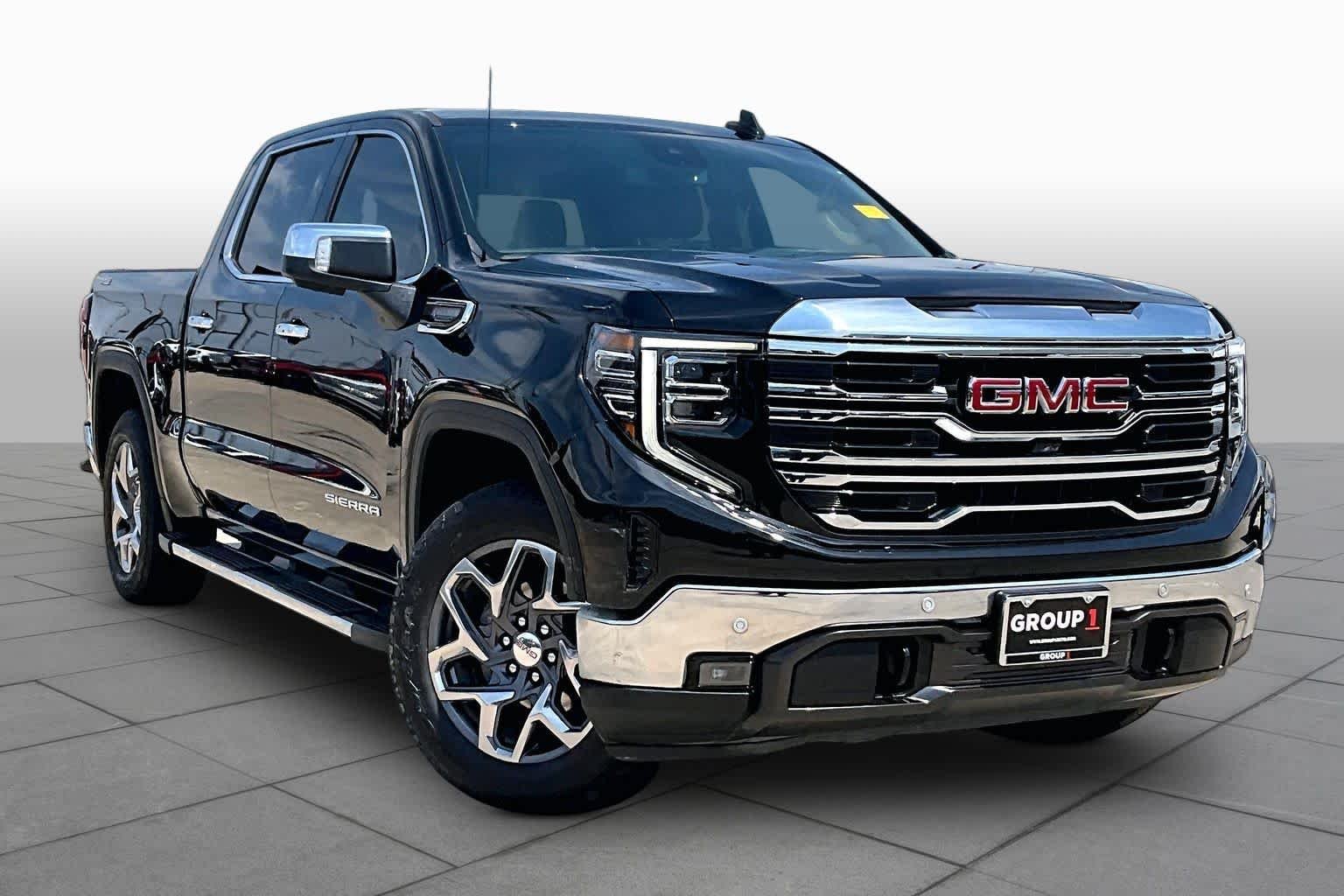 Used 2024 Onyx Black GMC SLT image 3