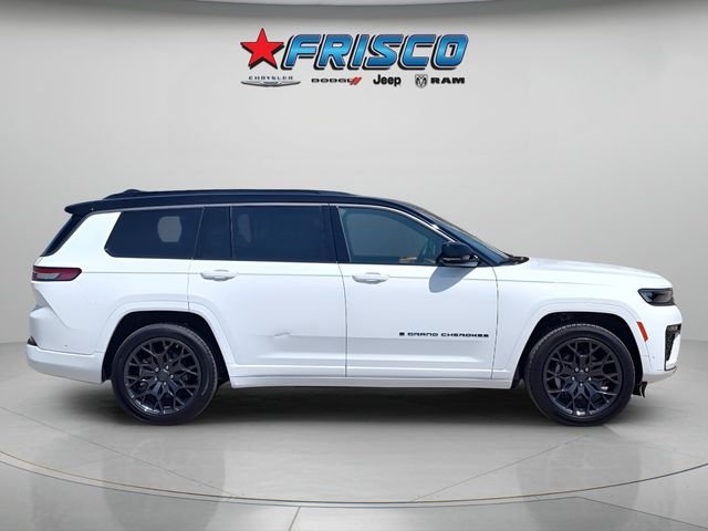 New 2026 Bright White Clear-Coat Exterior Paint Jeep Summit image 8
