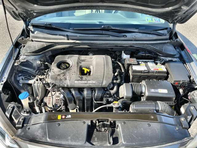 Used 2018 Gray Hyundai SEL image 19