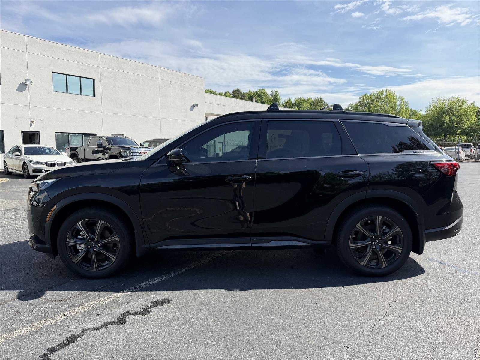 New 2026 MINERAL BLACK INFINITI Autograph AWD image 30