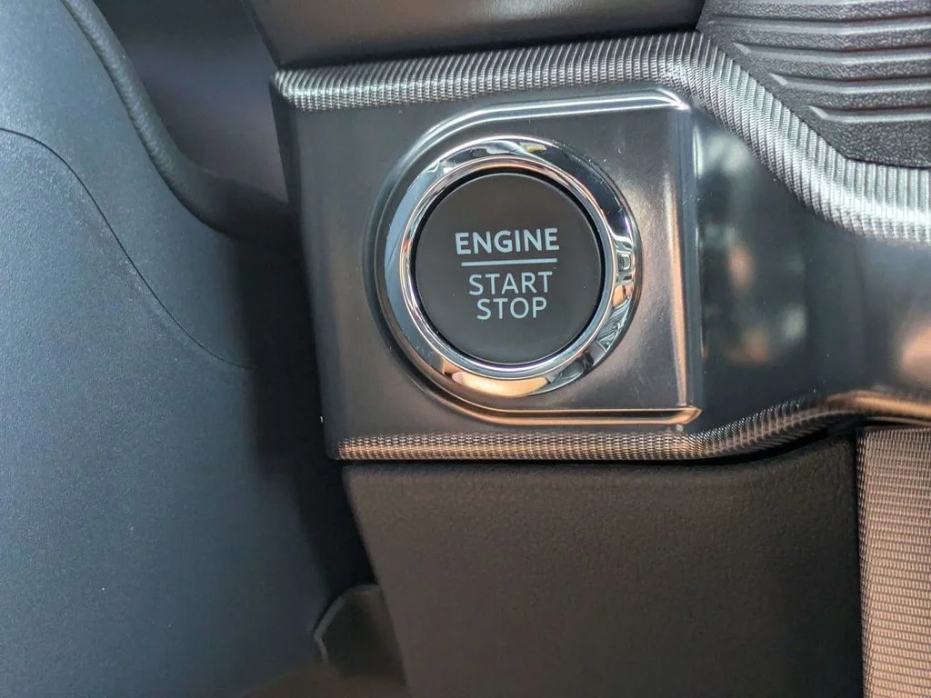 New 2026 Agate Black Metallic Ford Platinum image 31