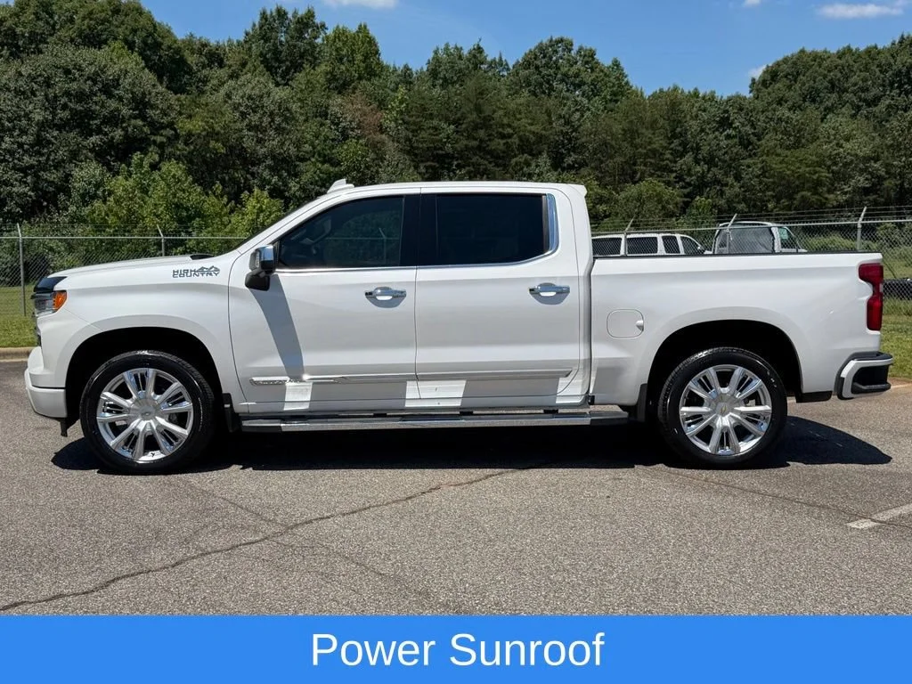 Used 2025 Iridescent Pearl Tricoat Chevrolet High Country image 38