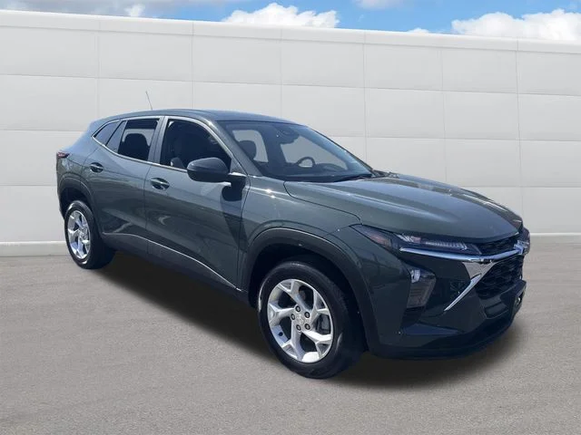 Used 2025 Gray Chevrolet LS image 11