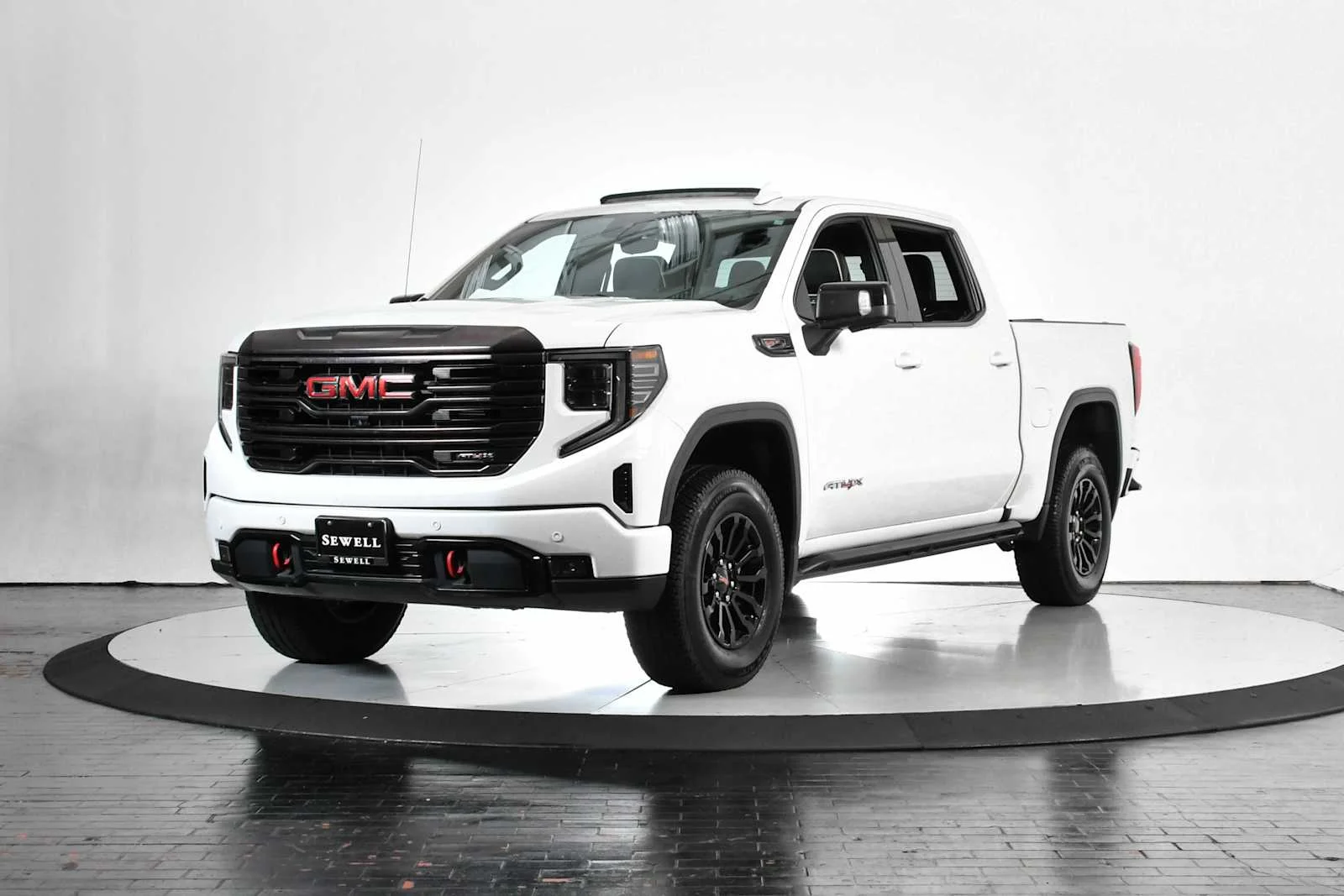 2022 GMC Sierra 4WD Crew Cab Short Box AT4X's photo