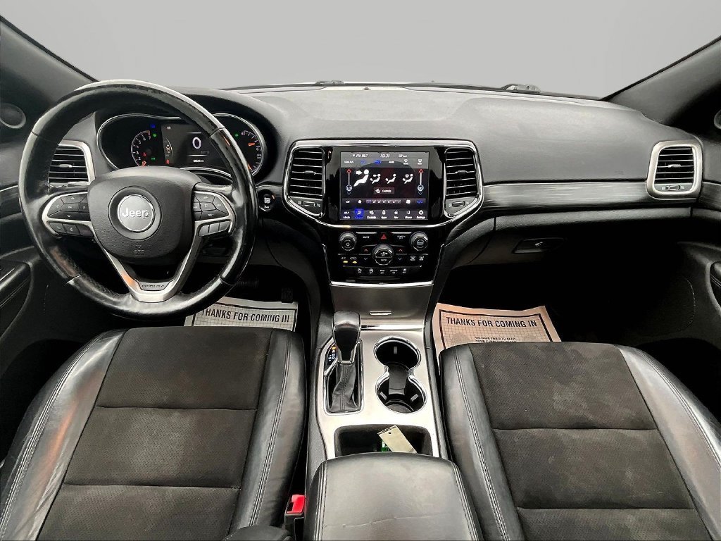 Used 2020 Silver Jeep Altitude image 8