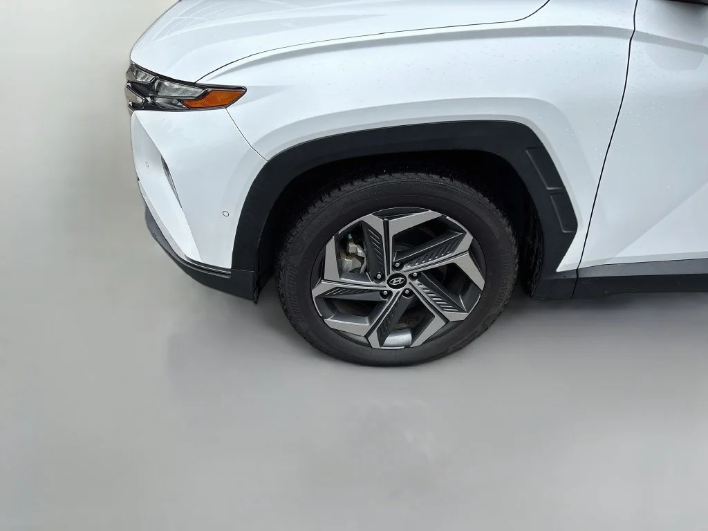 Used 2022 Quartz Hyundai Limited image 35