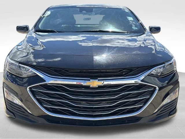 Used 2024 Black Chevrolet LT image 3