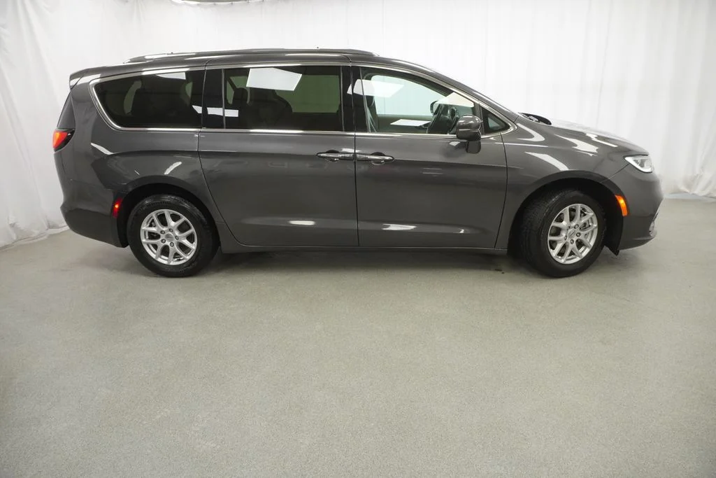 Certified Used 2021 Gray Chrysler Touring L image 10