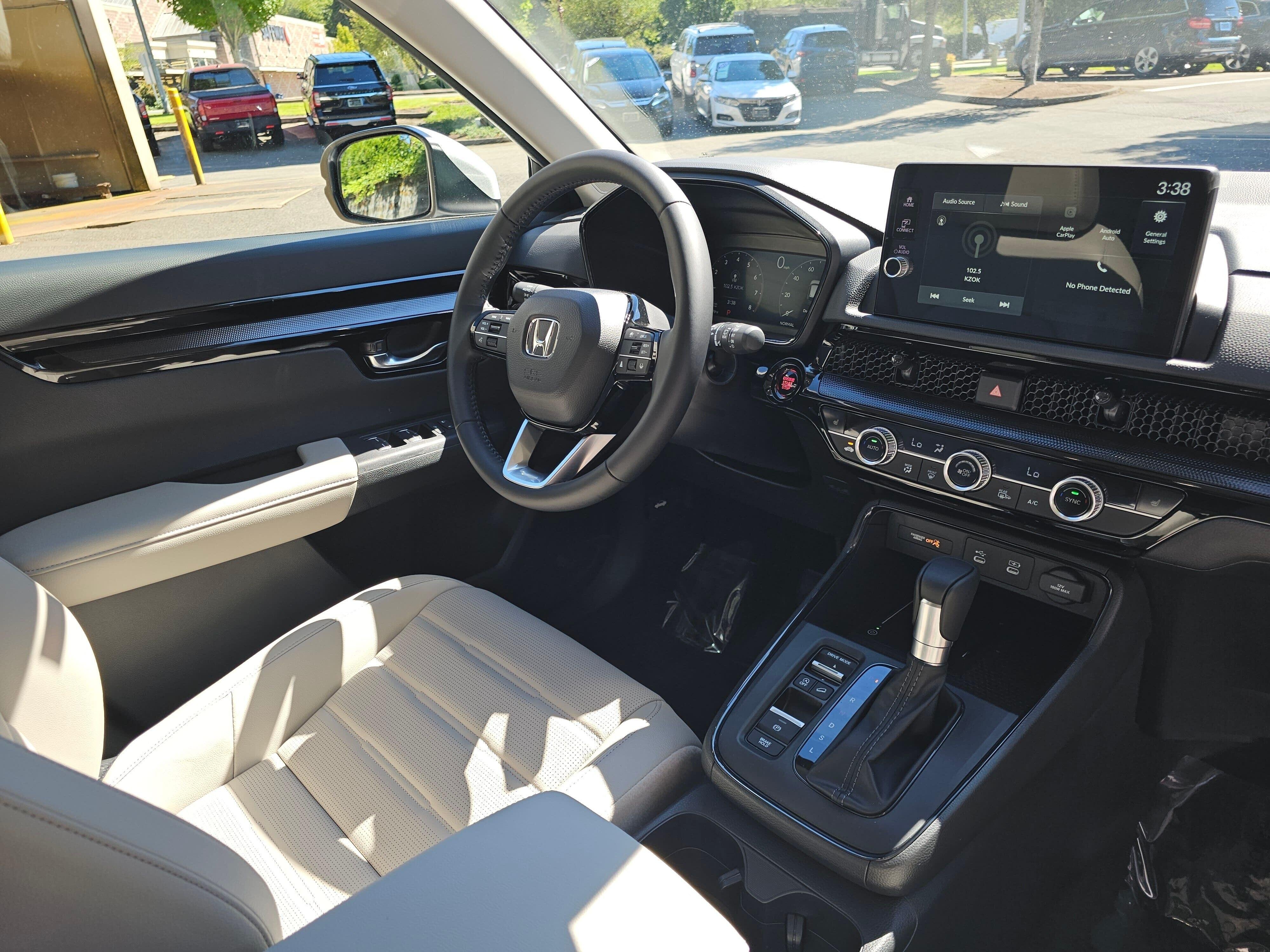 New 2026 Platinum White Pearl Honda EX-L image 10