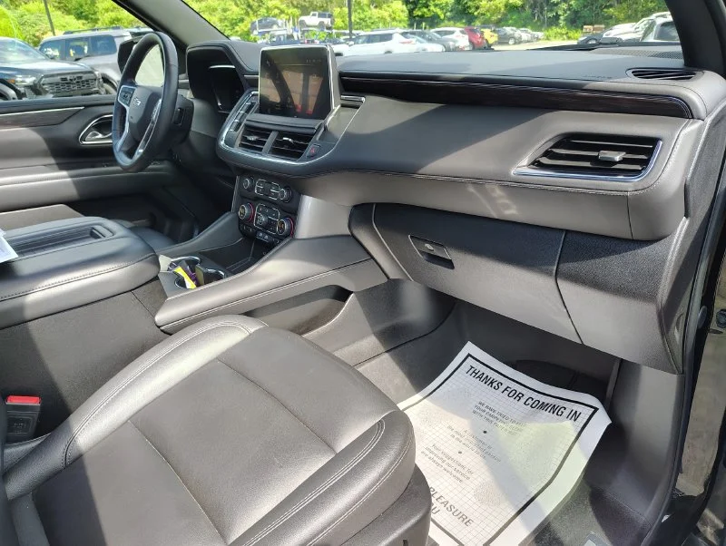 Used 2024 Black Chevrolet Z71 image 28