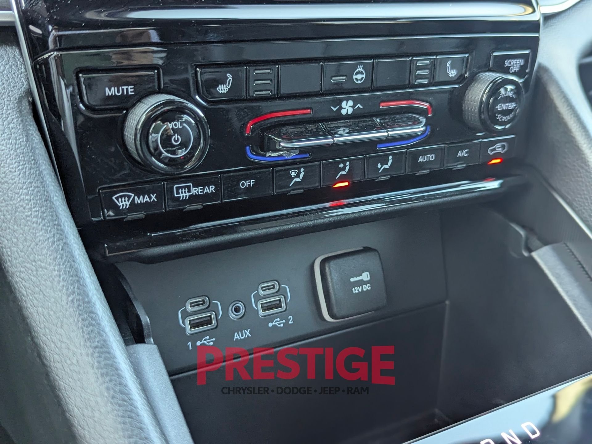 Used 2024 White Jeep Limited image 26