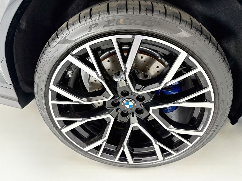 New 2027 Black Sapphire Metallic BMW Competition image 32