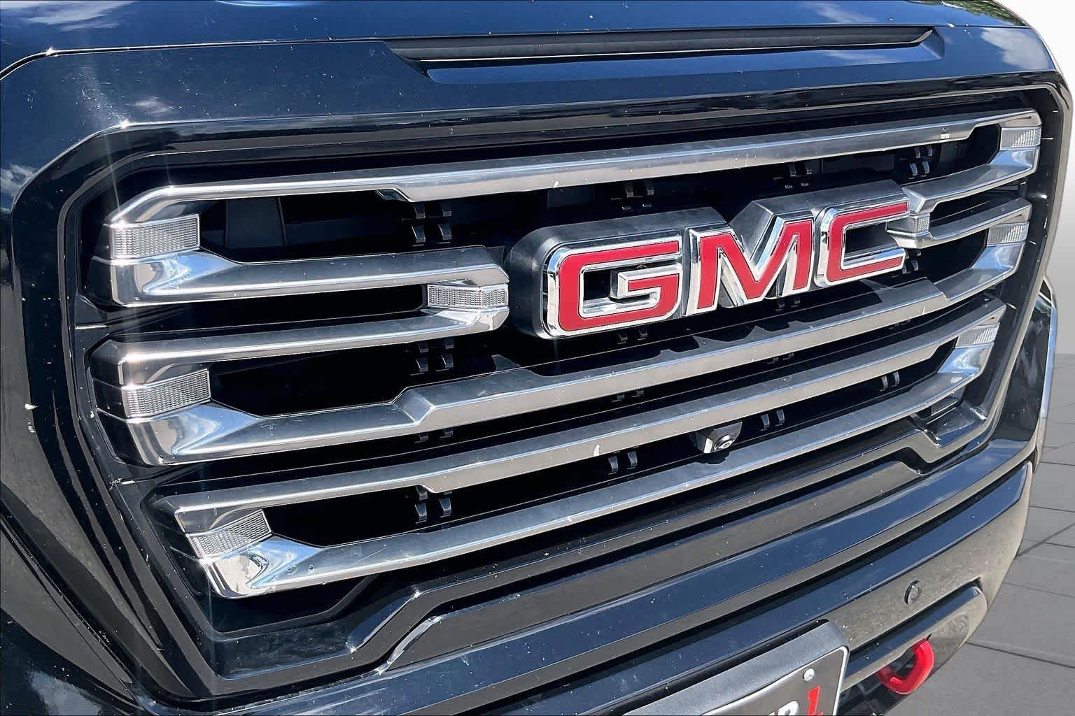 Used 2020 ONYX BLACK GMC AT4 image 26