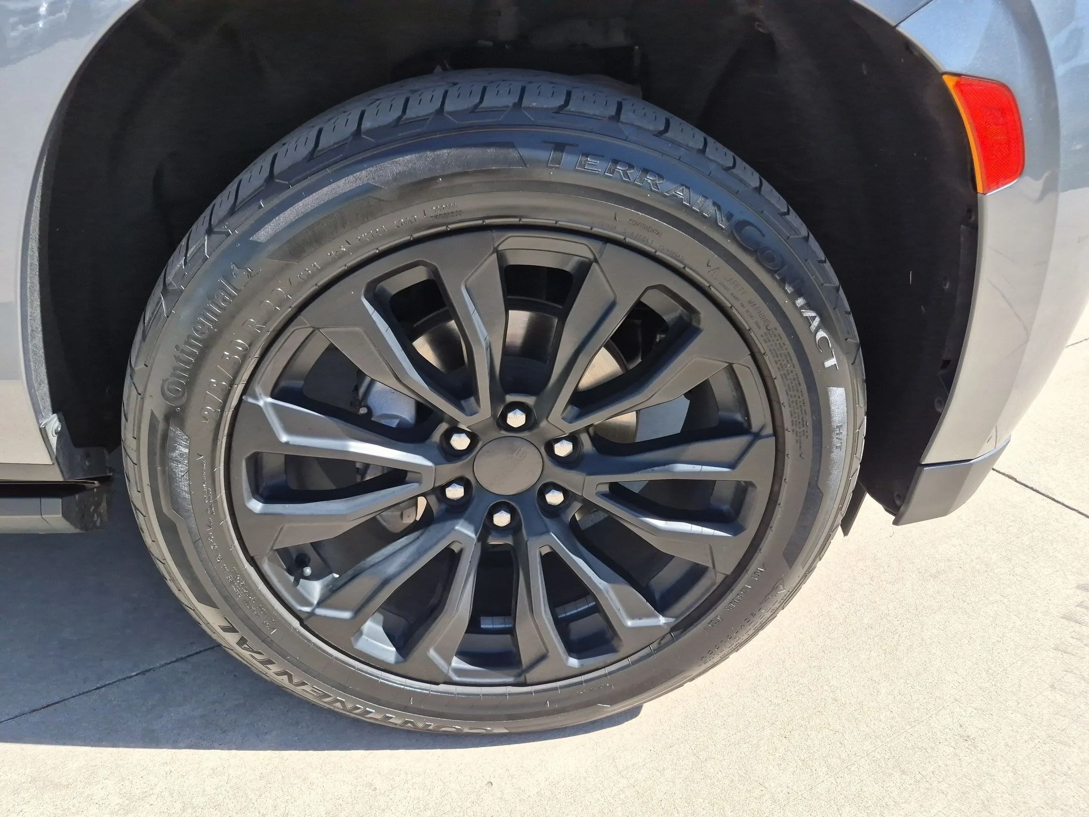 Used 2022 Satin Steel Metallic GMC Denali image 12