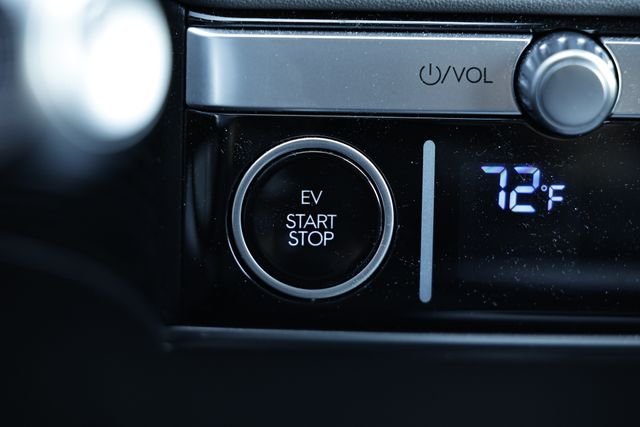 Used 2023 Cyber Gray Hyundai SE image 39