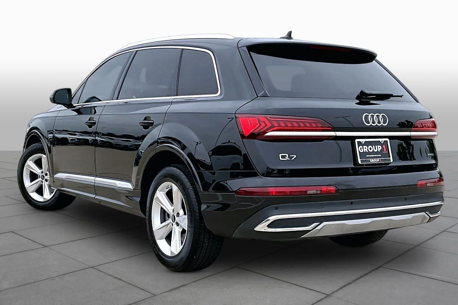 Used 2023 Mythos Black Metallic Audi Premium image 12