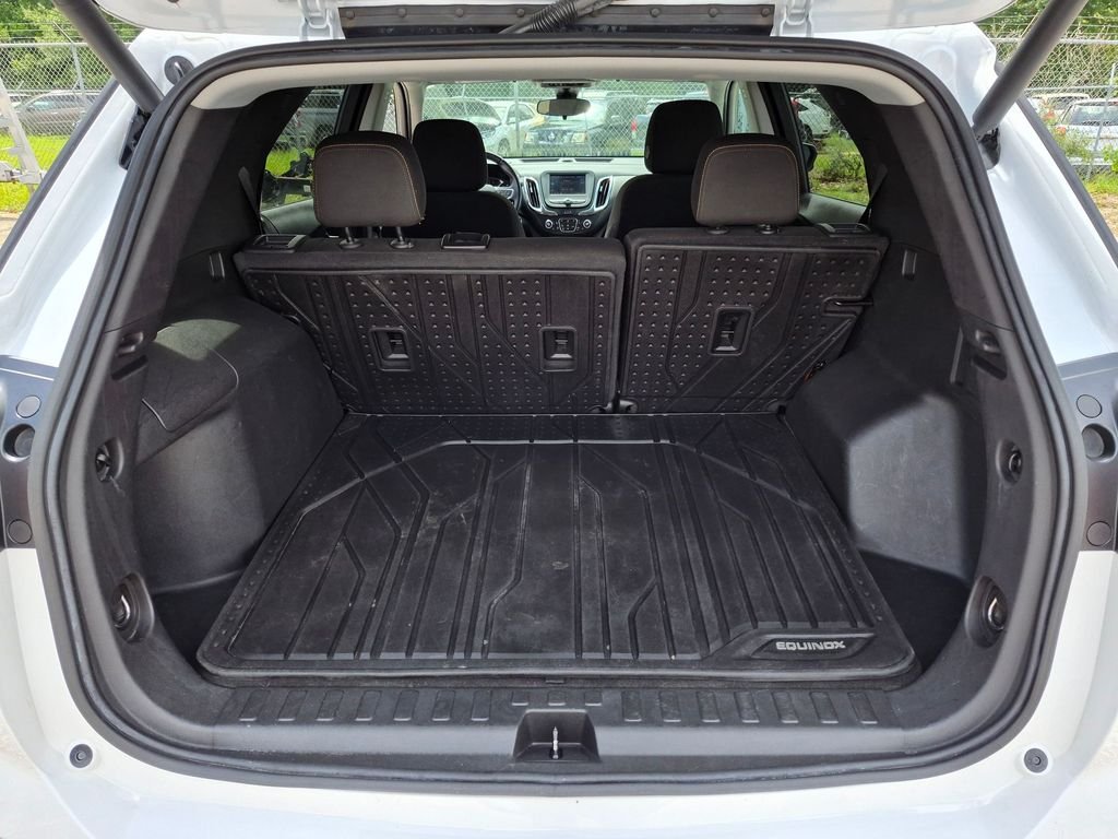 Used 2022 White Chevrolet LT image 27