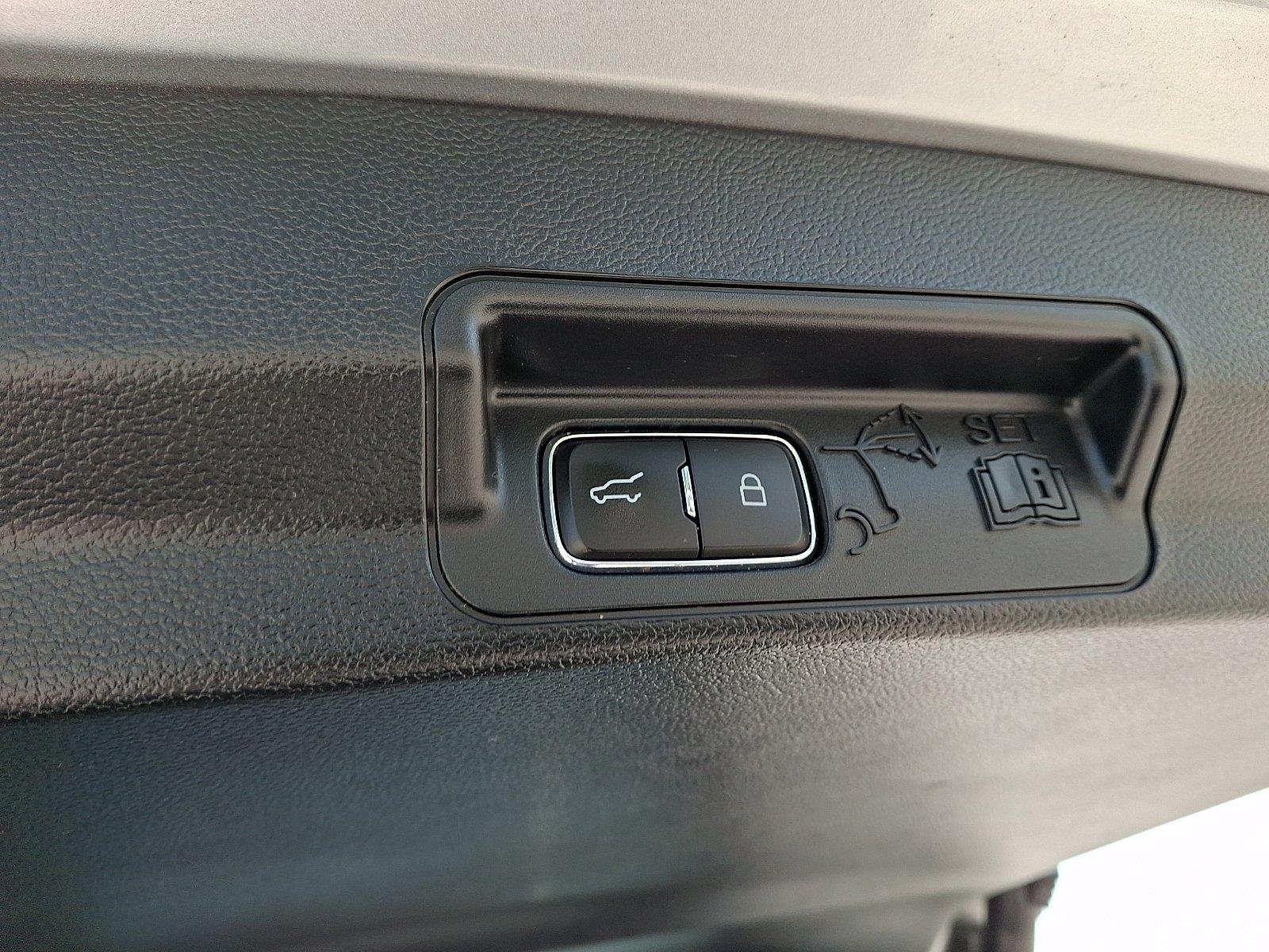 Certified Used 2023 Iconic Silver Ford XLT image 30