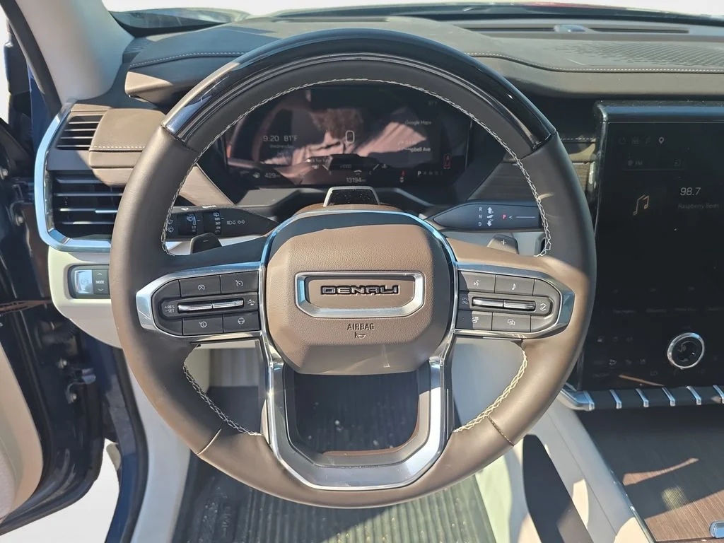 Used 2025 Blue GMC Denali image 13