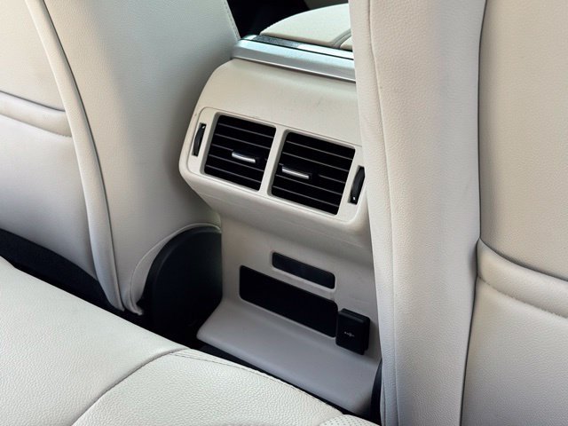 Used 2023 Eiger Gray Metallic Land Rover S image 19