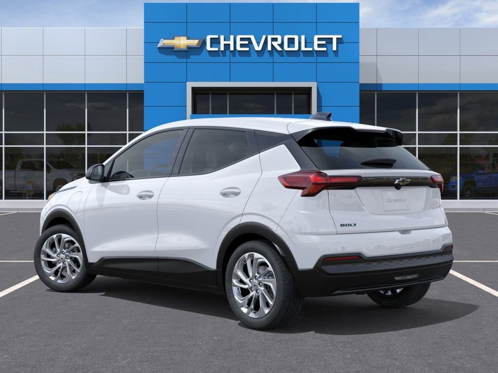 New 2027 Summit White Chevrolet LT image 3