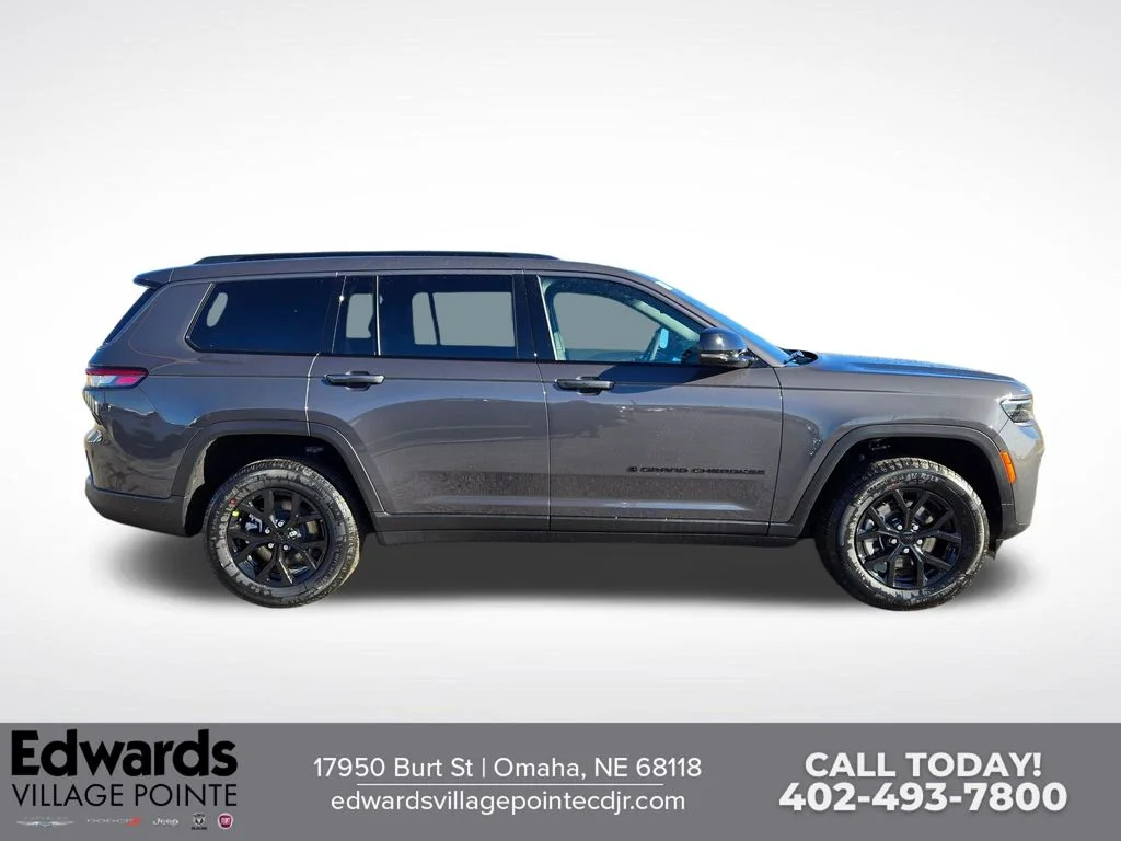 New 2026 Baltic Gray Metallic Clear-Coat Exterior Paint Jeep Altitude image 2