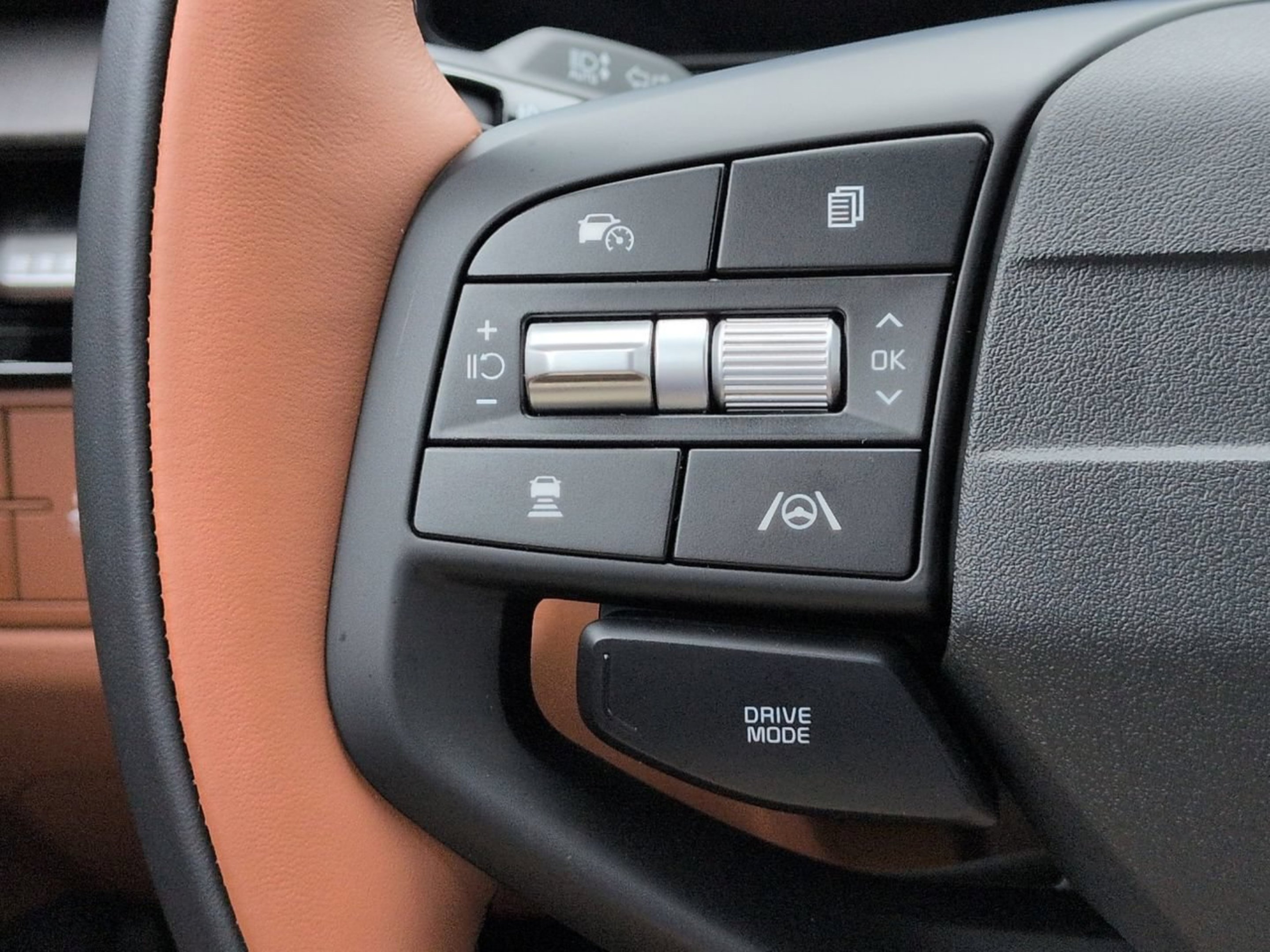 New 2026 Wolf Gray Kia X-Line image 26