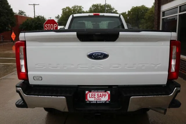 Used 2023 White Ford XL image 6