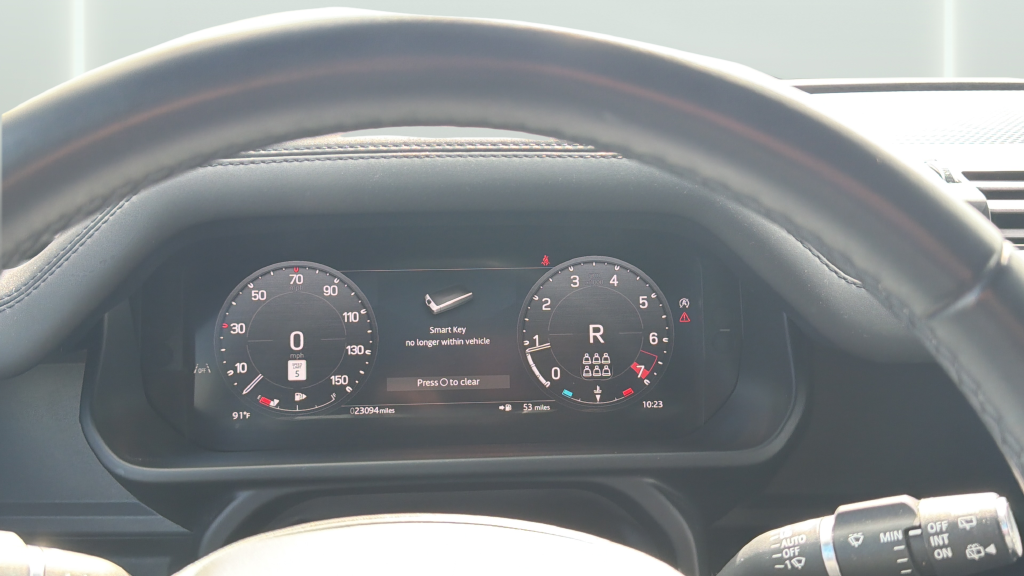 Used 2025 Gray Land Rover S image 26