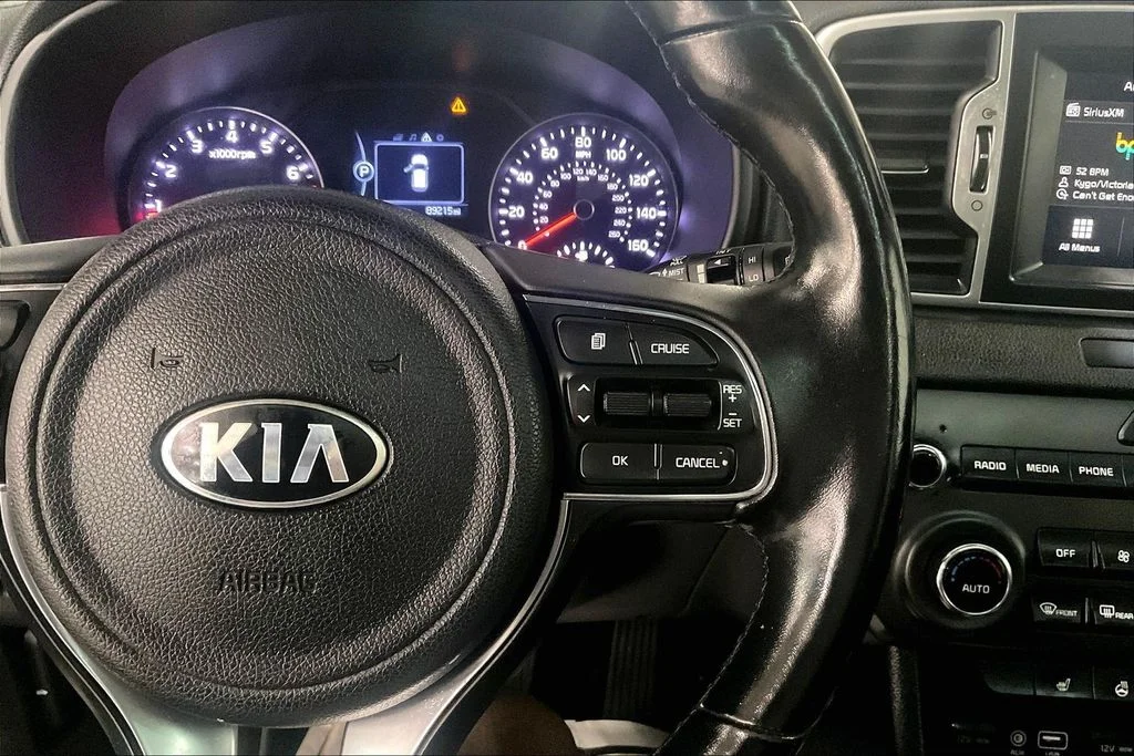 Used 2017 Red Kia EX image 19