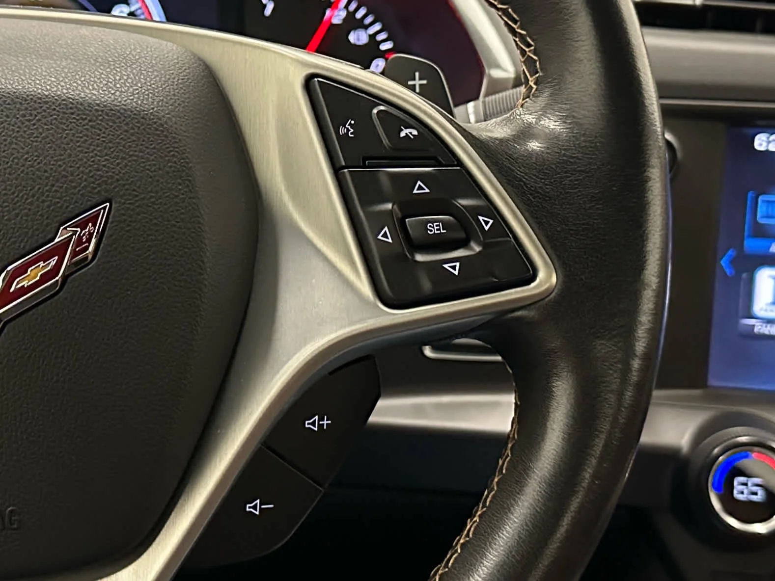 Used 2015 Crystal Red Tintcoat Chevrolet Z51 3LT image 27