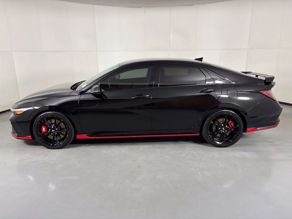 Used 2025 Black Hyundai Base image 5