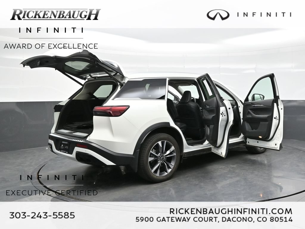 Certified Used 2023 White INFINITI LUXE image 49
