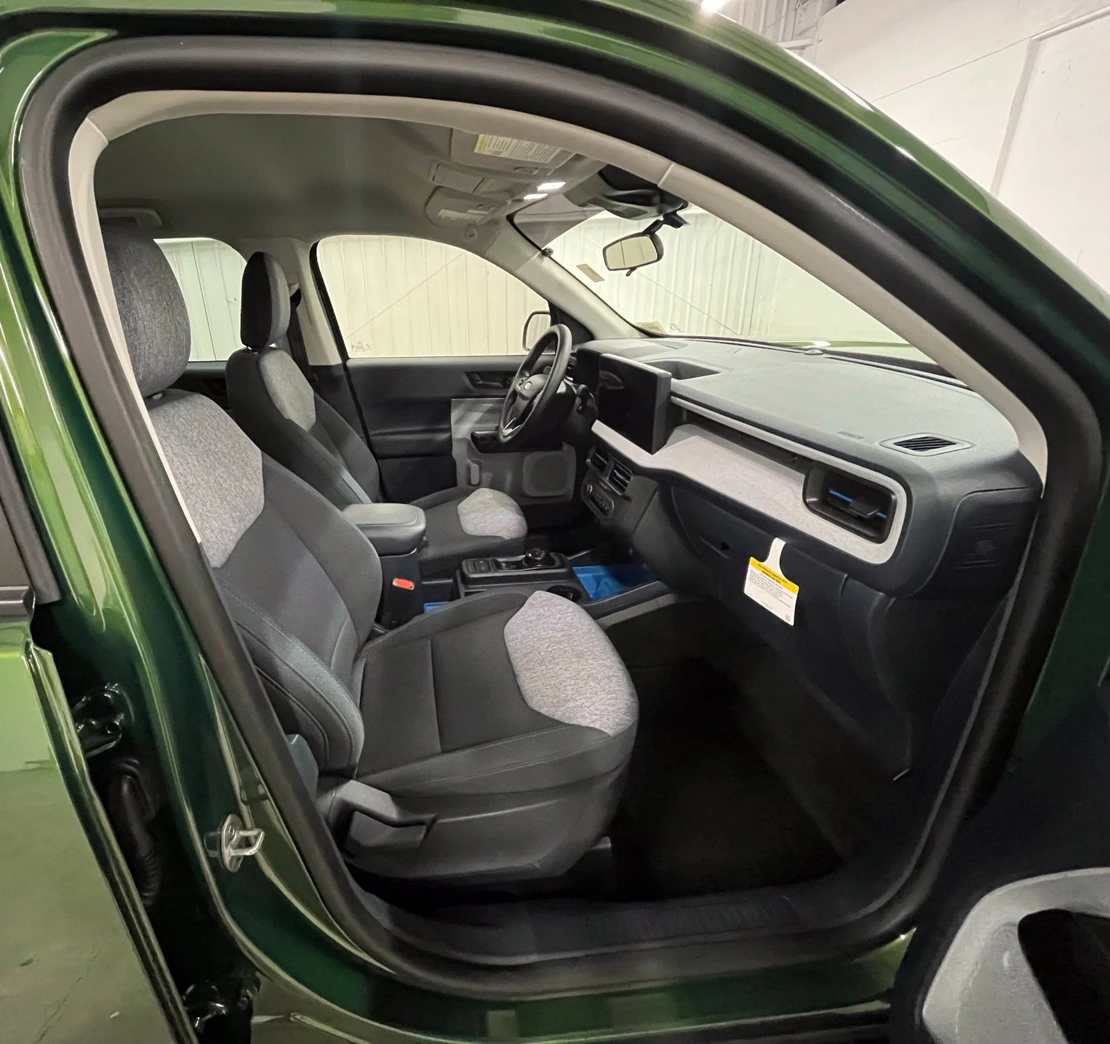 Used 2025 Green Ford XLT image 18