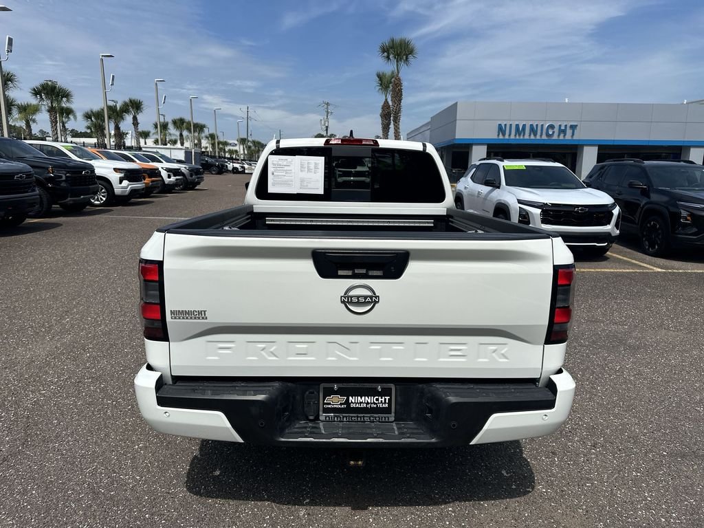 Used 2025  Nissan SV image 15