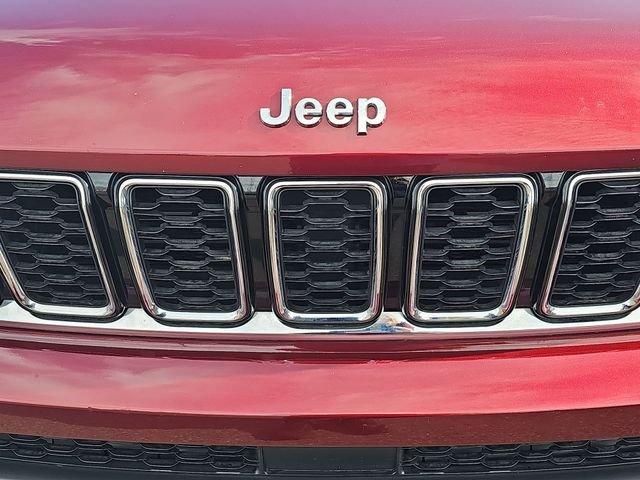 Used 2022 Red Jeep Limited image 35