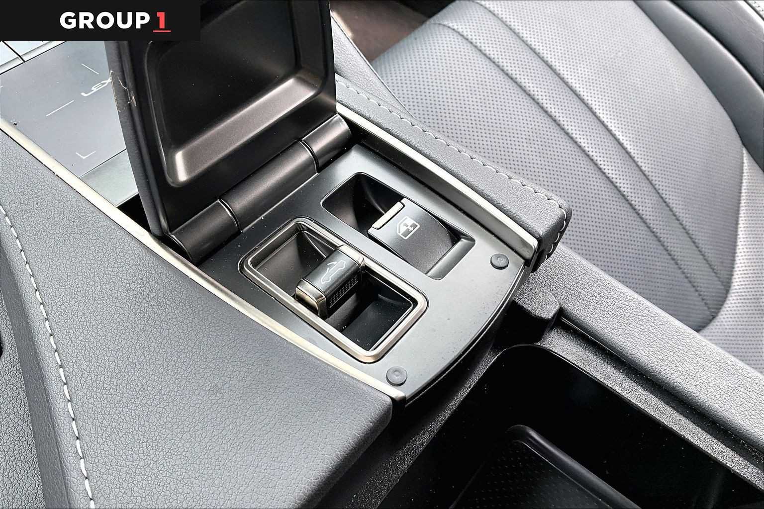 Certified Used 2021 ULTRA WHITE Lexus  image 36