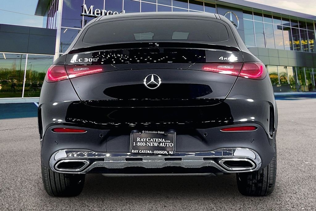 New 2026 Obsidian Black Metallic Mercedes-Benz GLC 300 image 4