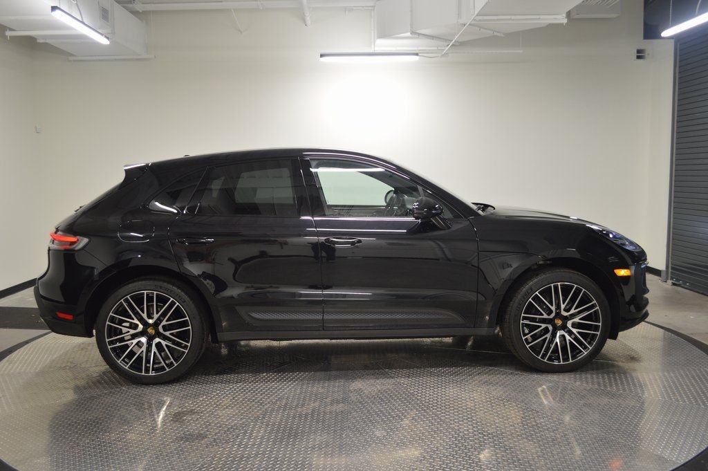 Used 2025 Black Porsche  image 8