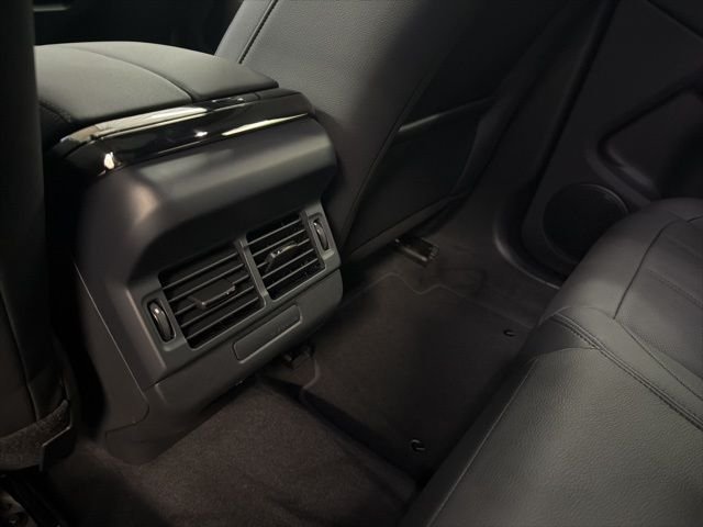 New 2026 Santorini Black Land Rover Dynamic image 17