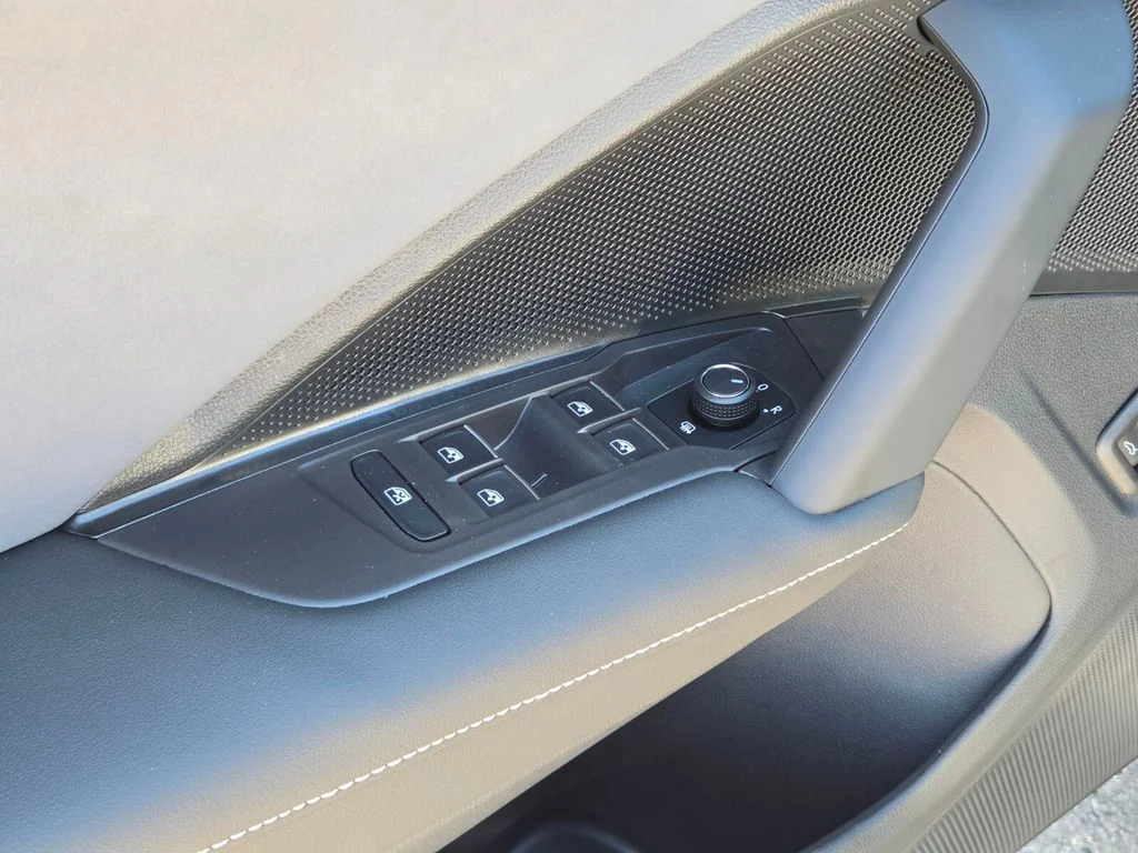 New 2026 Beige Volkswagen 2.0T SE R-Line Black image 10