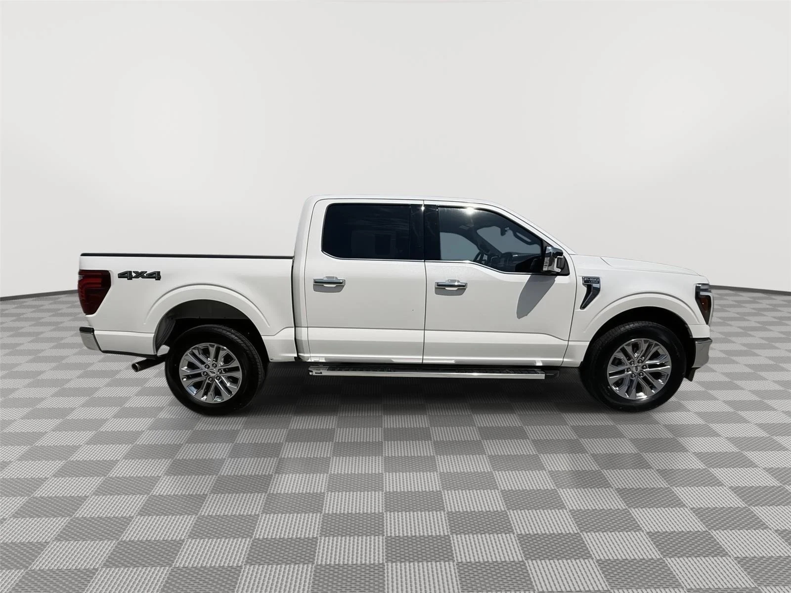 Certified Used 2024 Star White Metallic Tri-Coat Ford LARIAT image 8