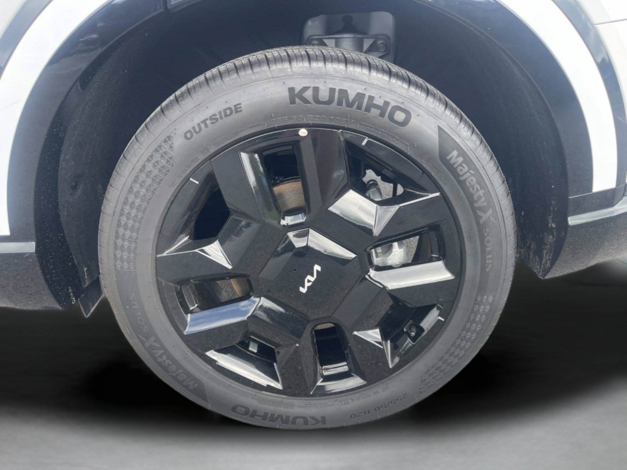 New 2027 Glacial White Pearl Kia SX image 40