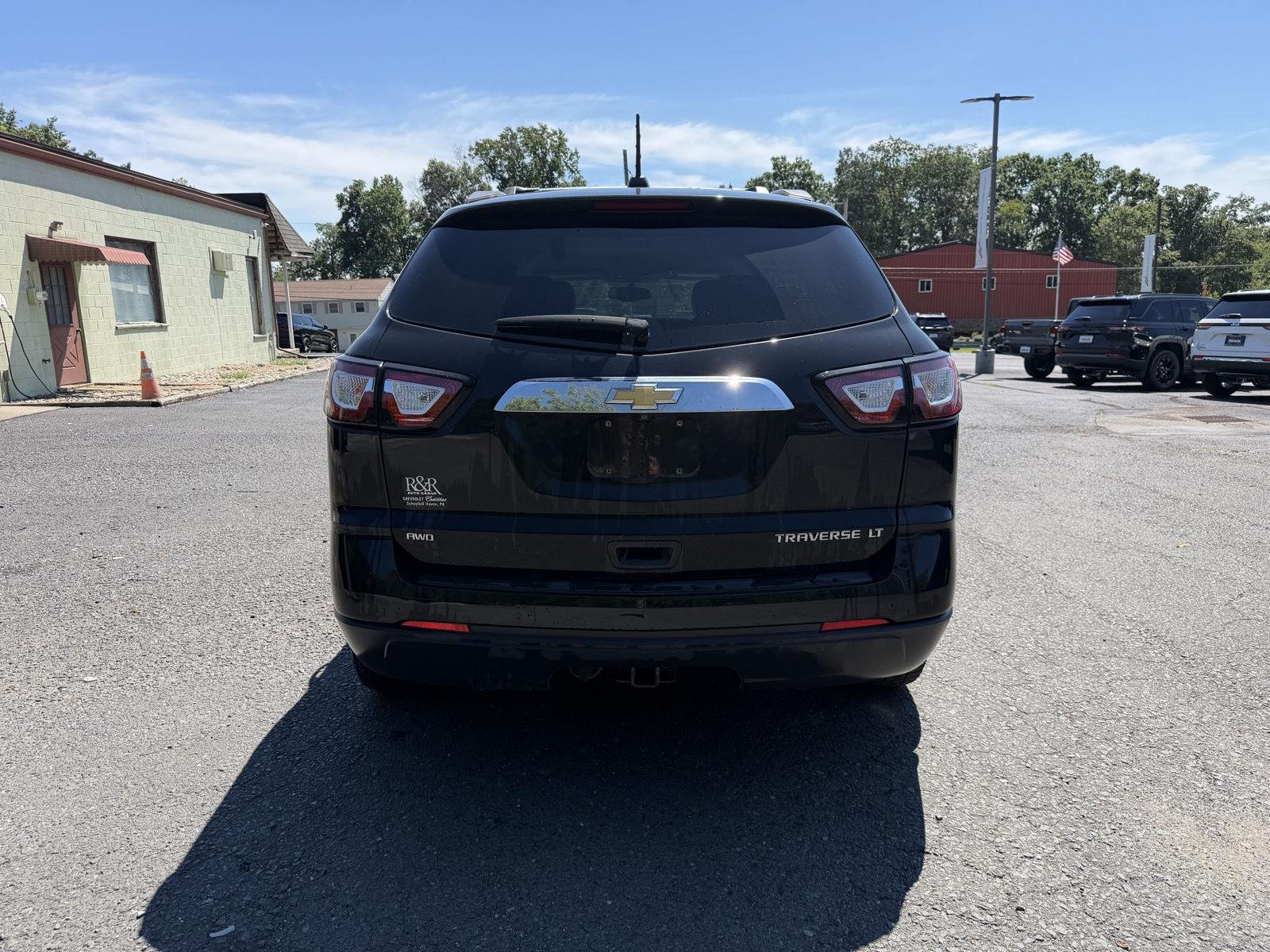 Used 2016 Mosaic Black Metallic Chevrolet LT image 4