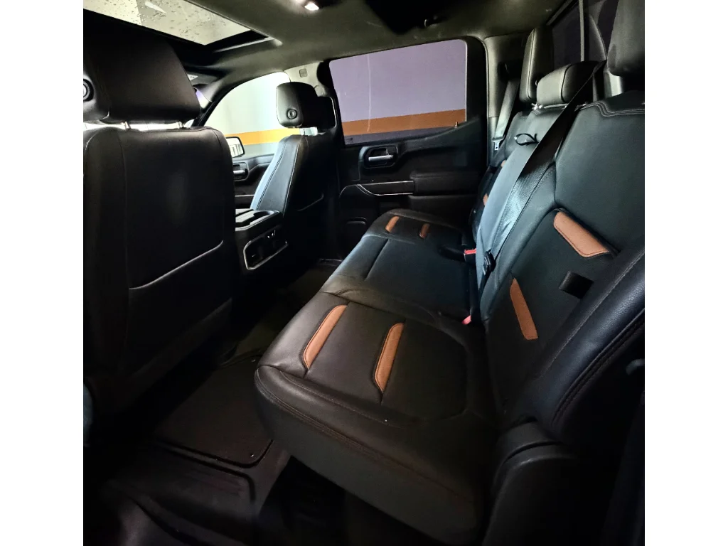 Used 2021 Dark Sky Metallic GMC AT4 image 21