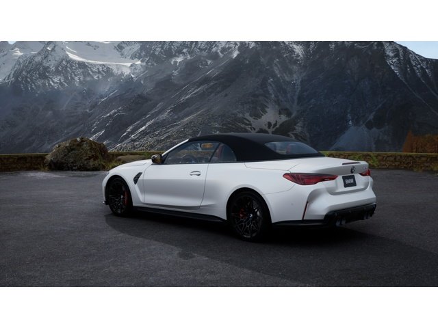 New 2027 Frozen Brilliant White Metallic BMW Competition xDrive image 2